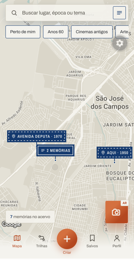 Tela do app FoiAqui: mapa de São José dos Campos com pins em forma de placa esmaltada marcando memórias.